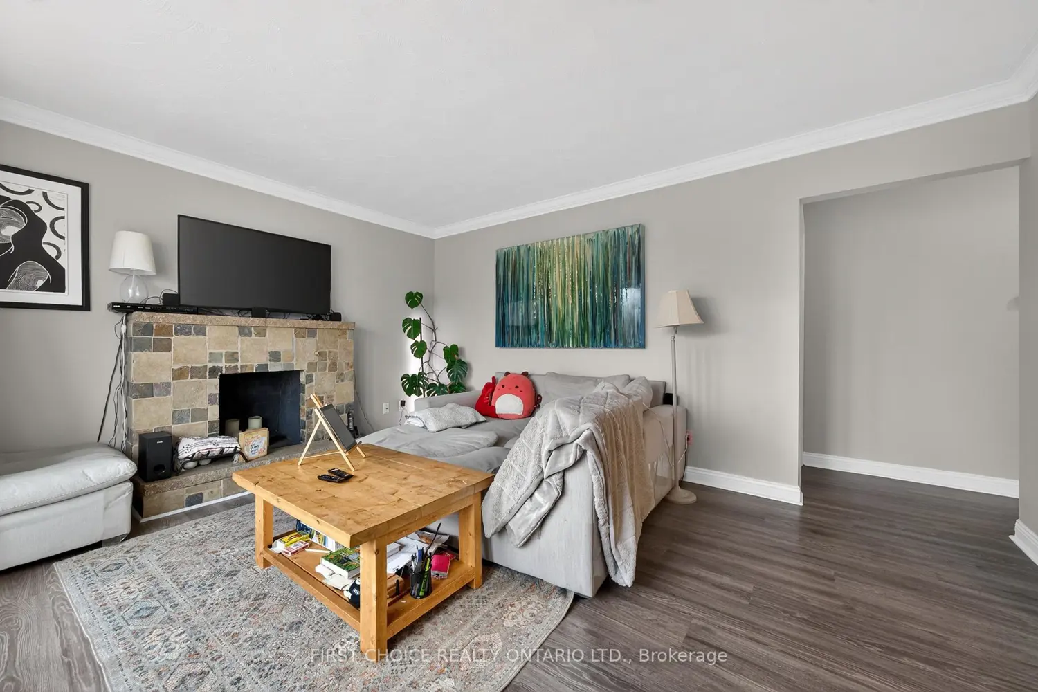 1307 Aurele Street photo 2