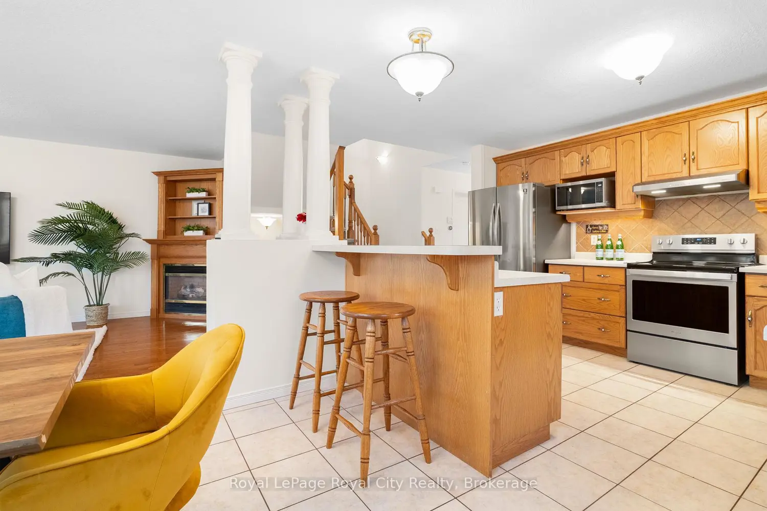 131 Swift Crescent photo 5