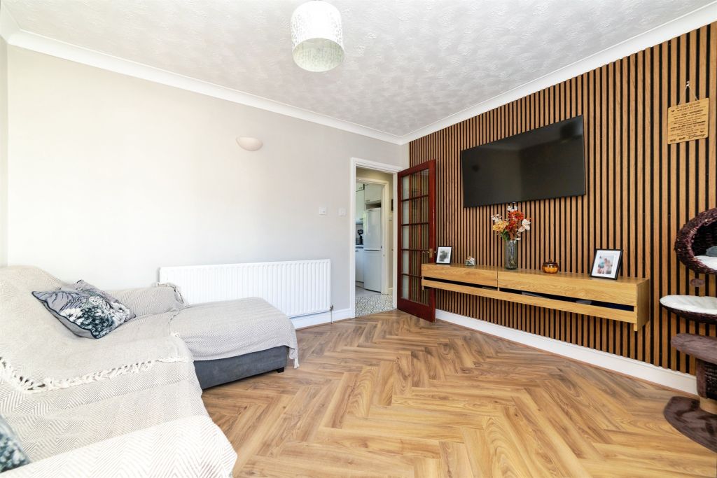 2 bed maisonette for saleWillowdene, Watton At Stone, Hertford SG14
