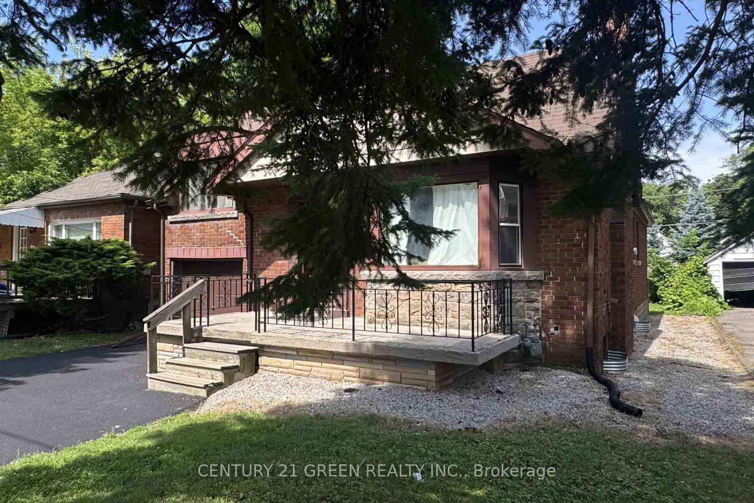 102 Dalewood Avenue photo 2