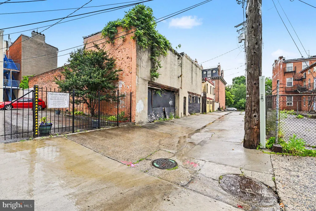 1310 W Fairmount Avenue, Baltimore, MD 21223