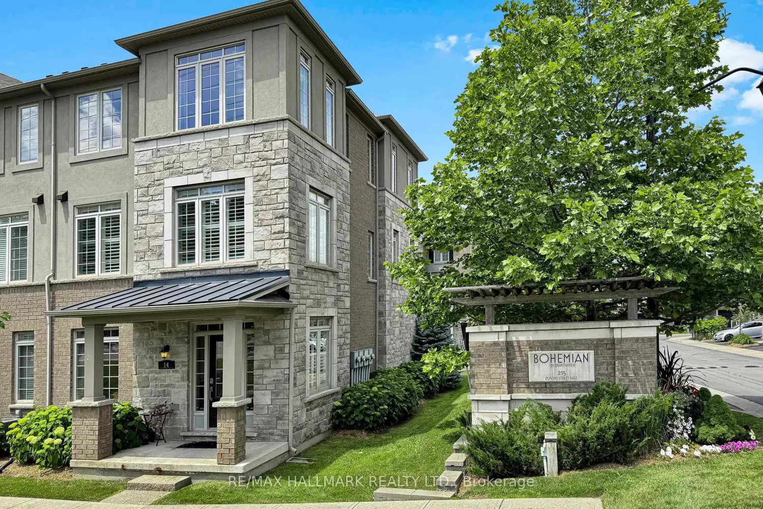 215 Dundas Street 14