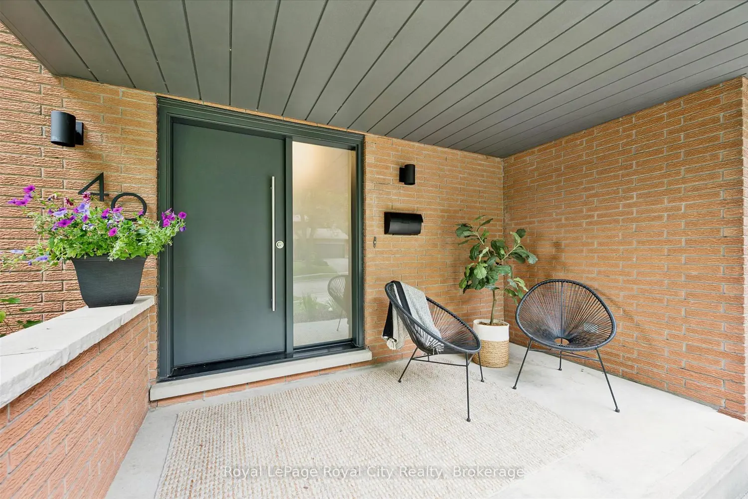 40 Walnut Drive photo 2