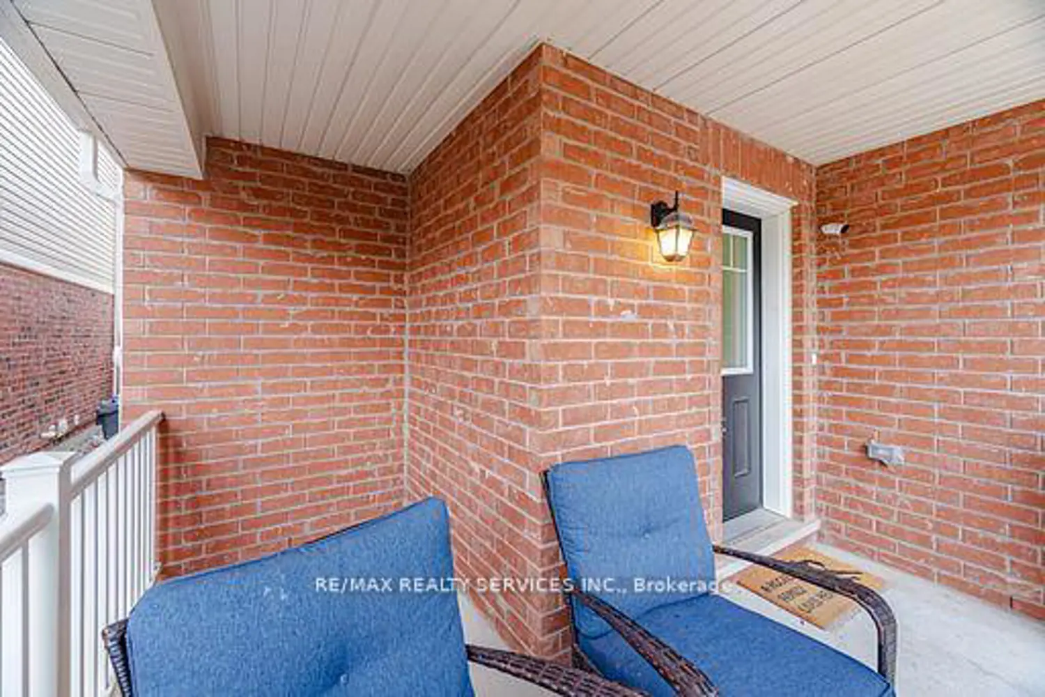 25 Bannister Crescent photo 2