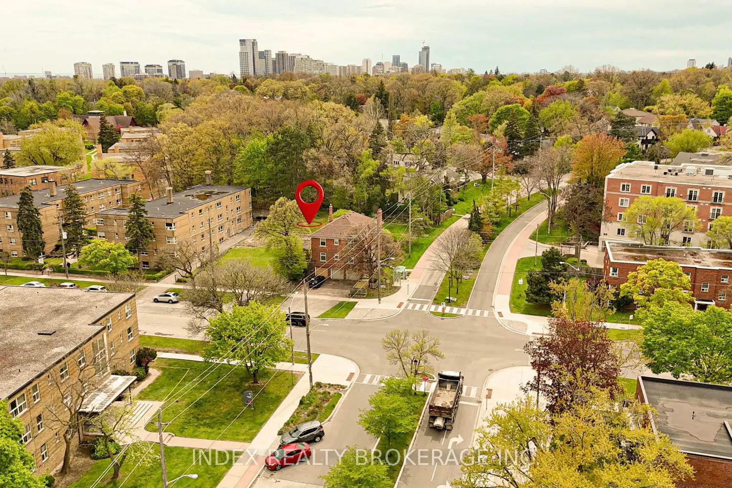 296 The Kingsway photo 5