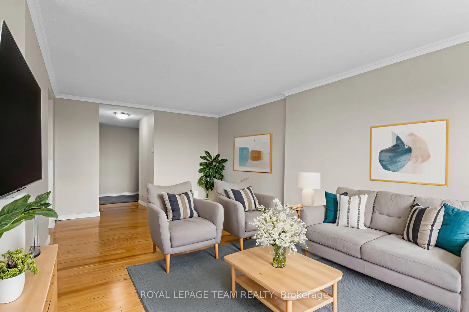 960 Teron Road 604 photo 5