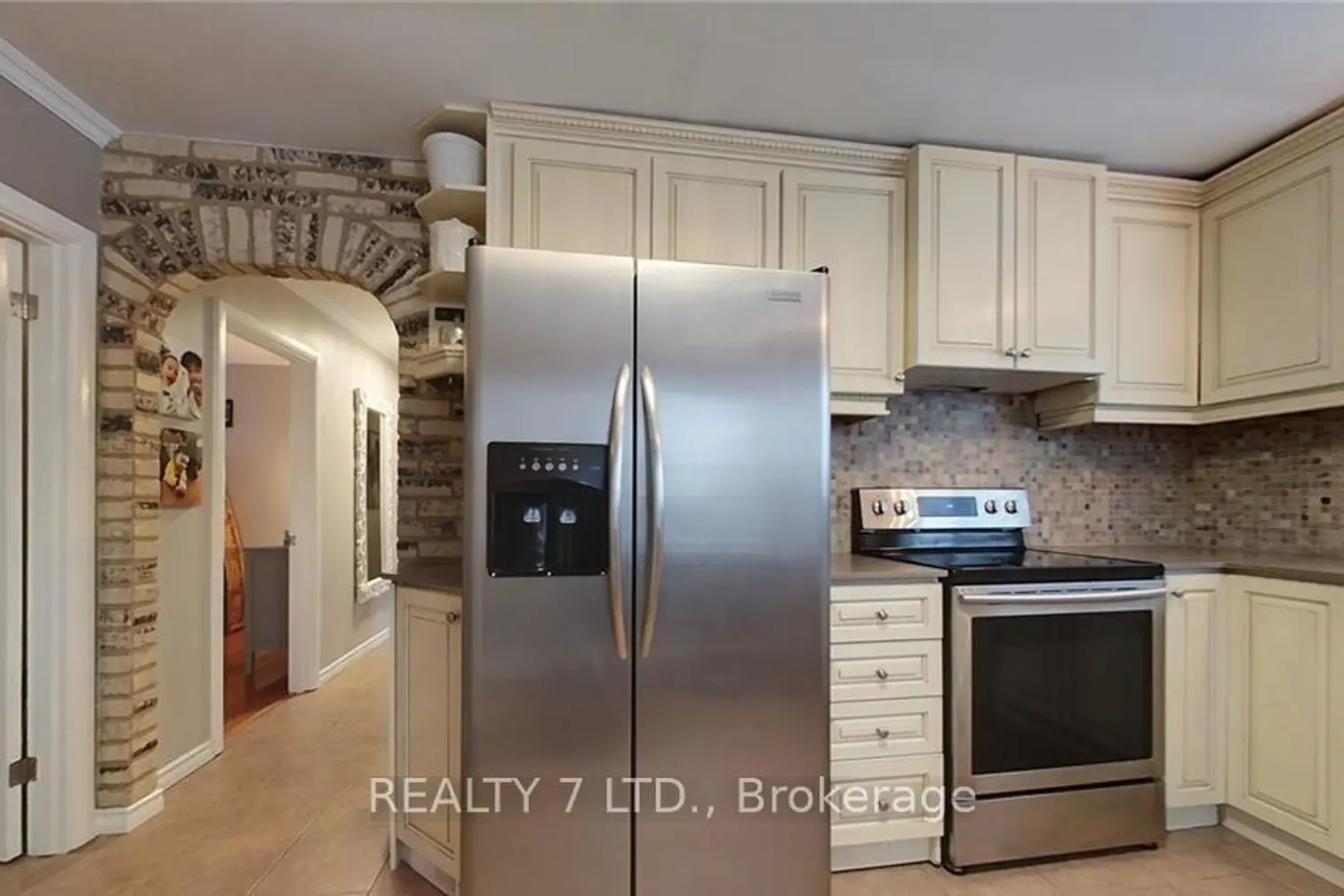 270 James Street photo 3
