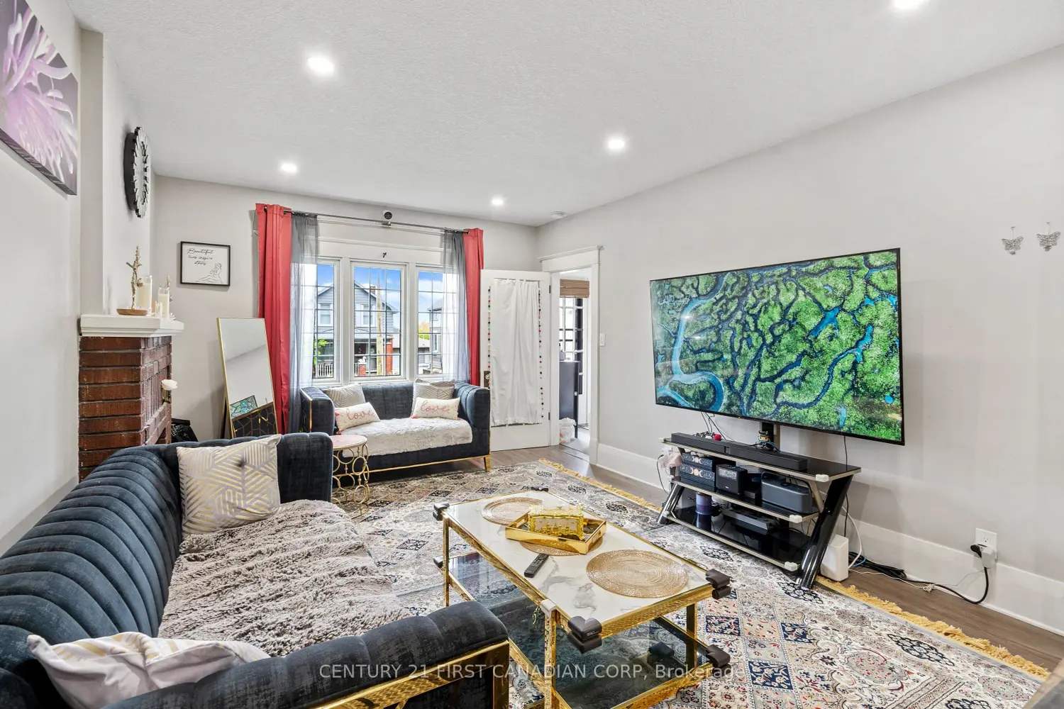 594 Highbury Avenue photo 5