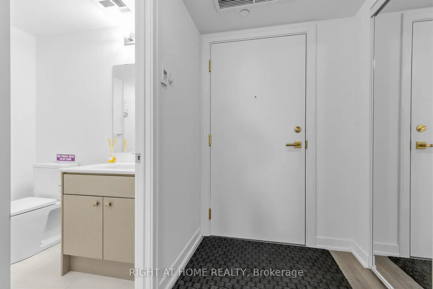 2 Manderley Drive 316 photo 4