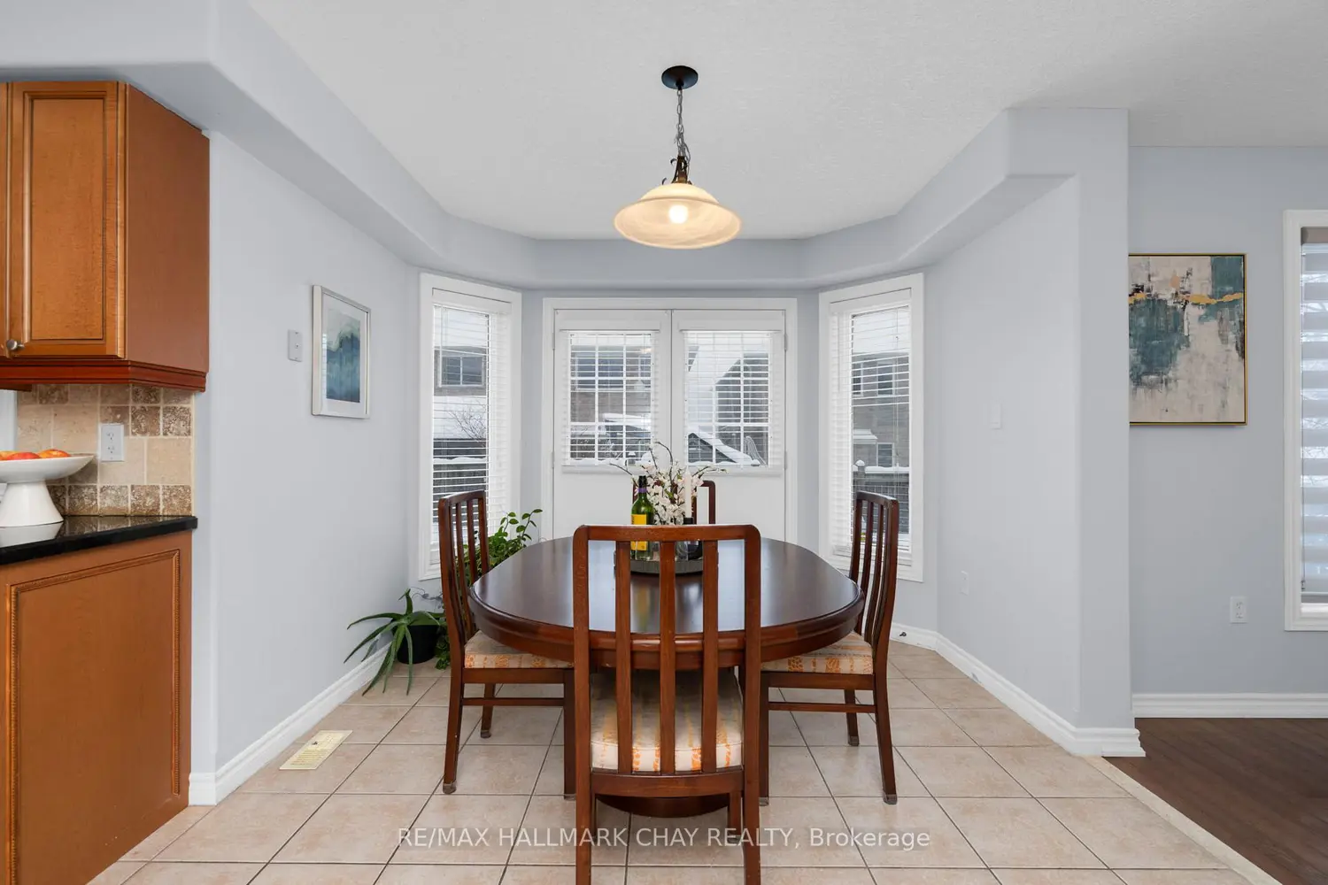 77 Sovereign's Gate photo 3