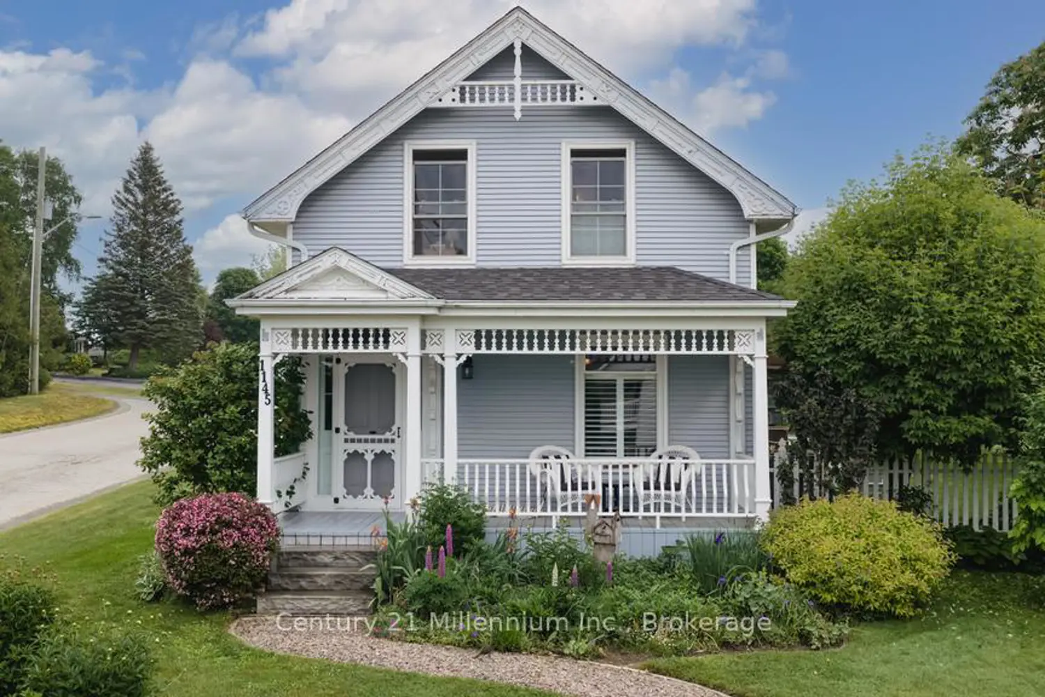 1145 Queen Street photo 2