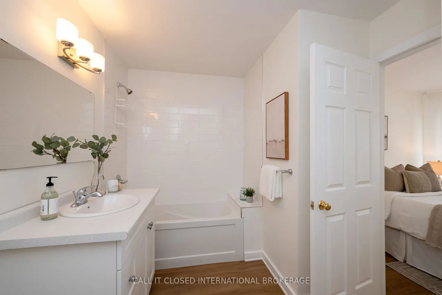 374 Edith Cavell Boulevard 3 photo 3