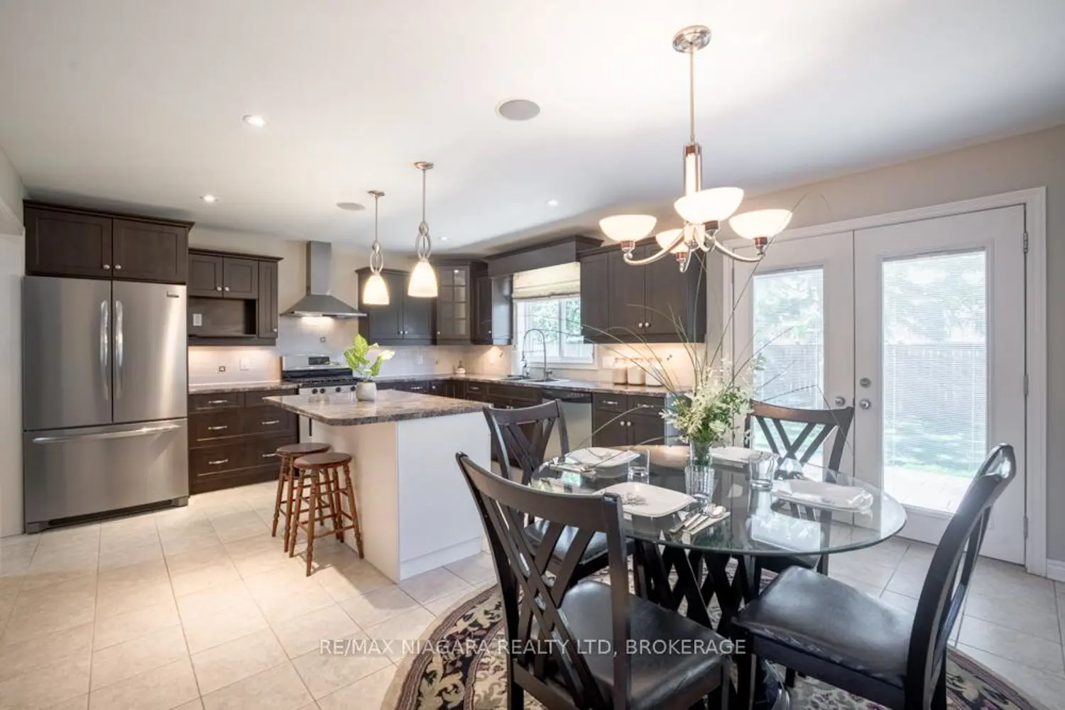 374 Pelham Road photo 4