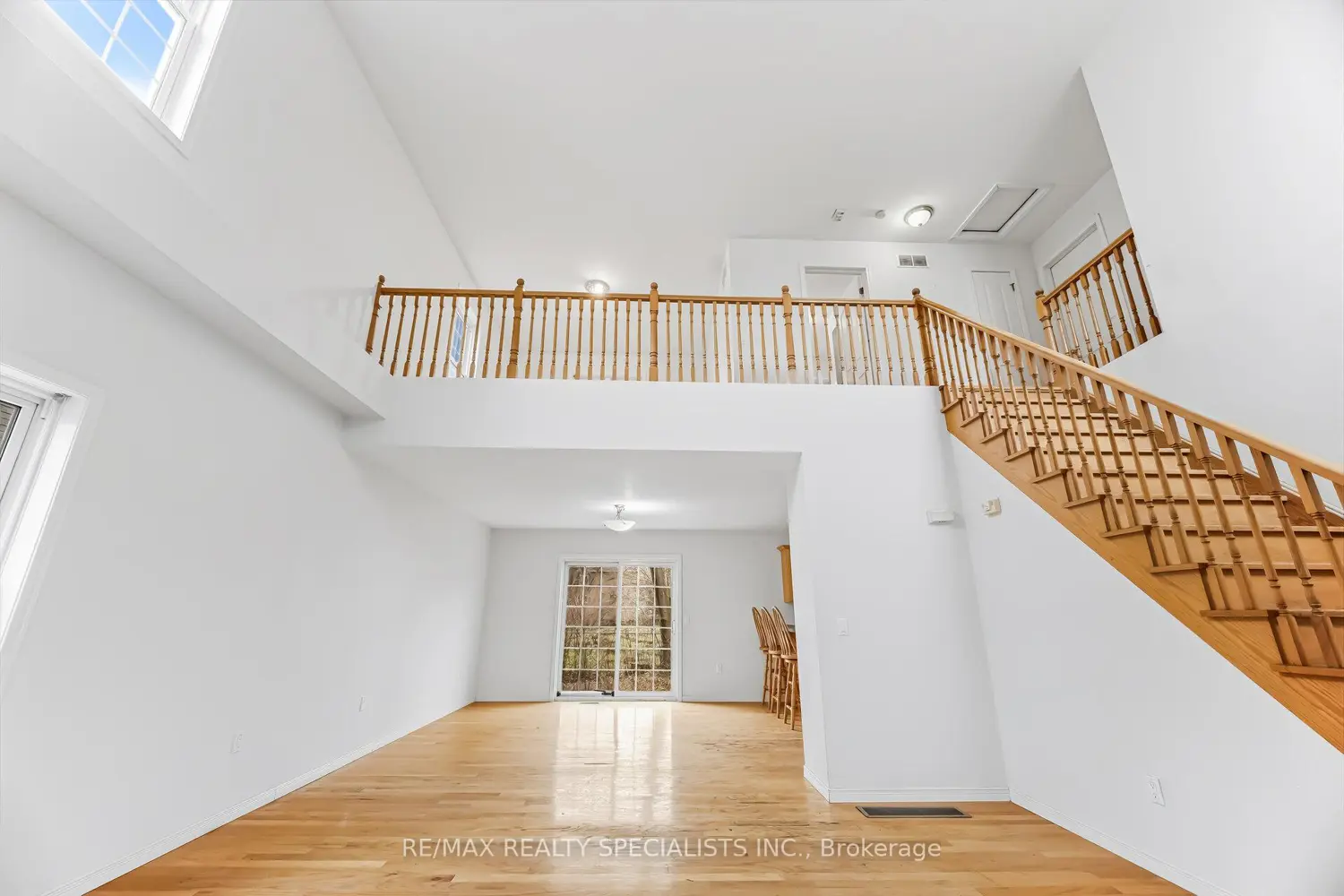 2131 Cawthra Road photo 3