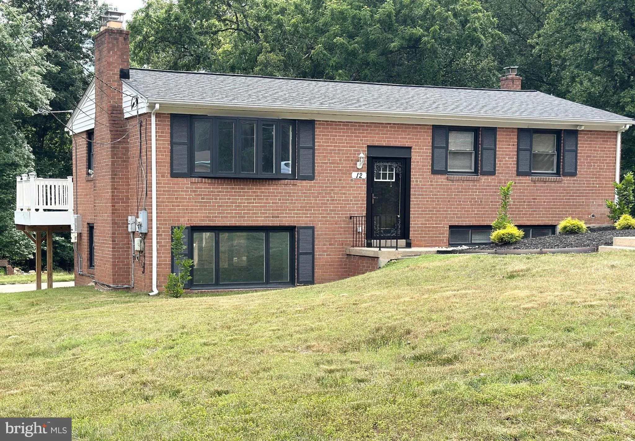 12 Arthur Drive W, Fort Washington, MD 20744