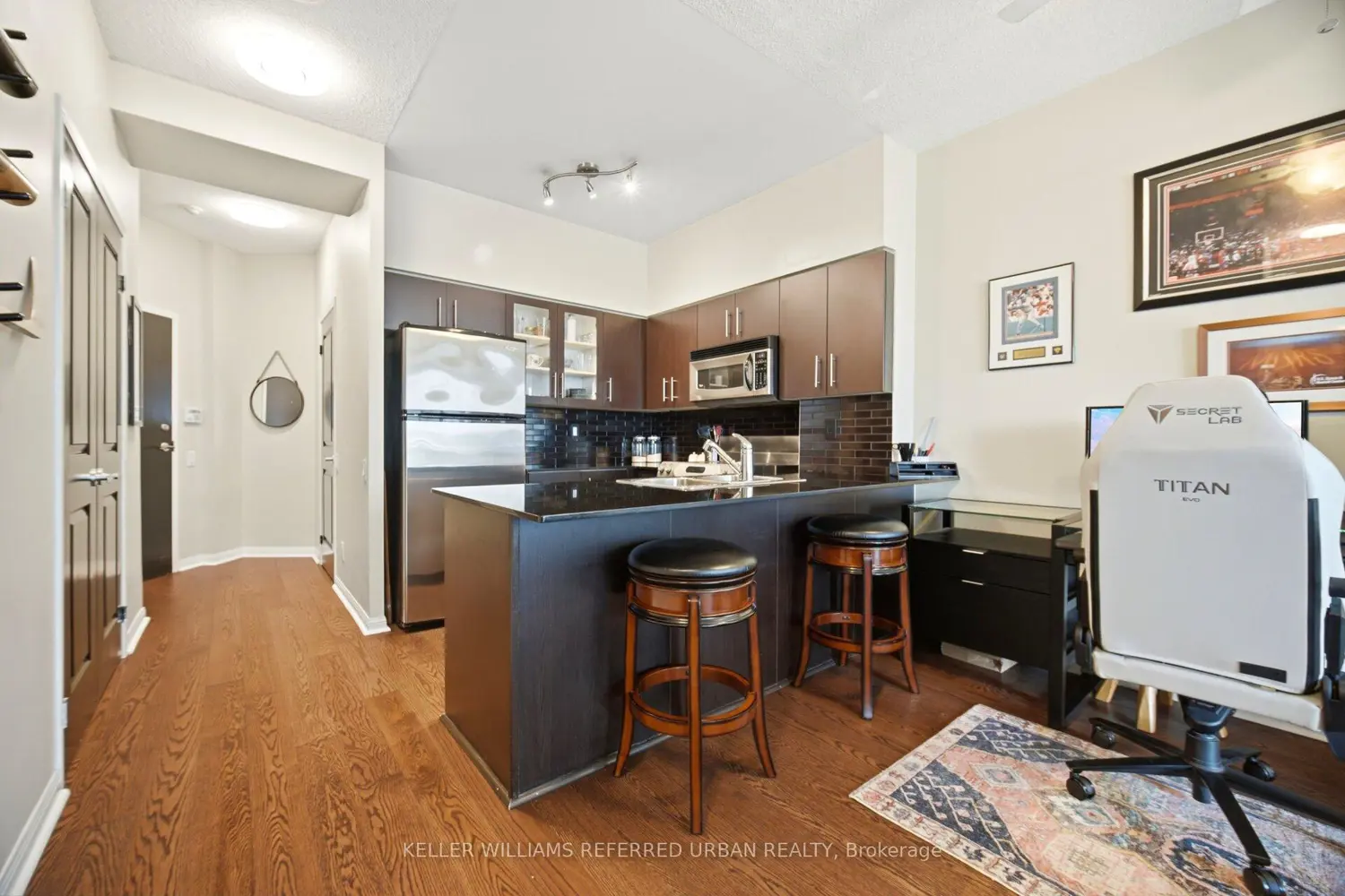 15 Windermere Avenue 601 photo 4