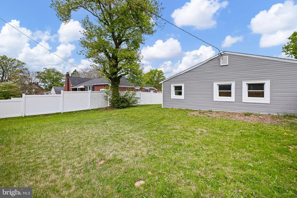 231 Philadelphia Pike, Wilmington, DE 19809