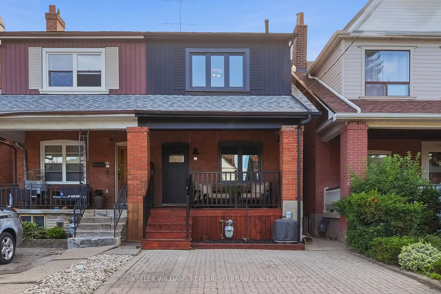 220 Westmount Avenue photo 2