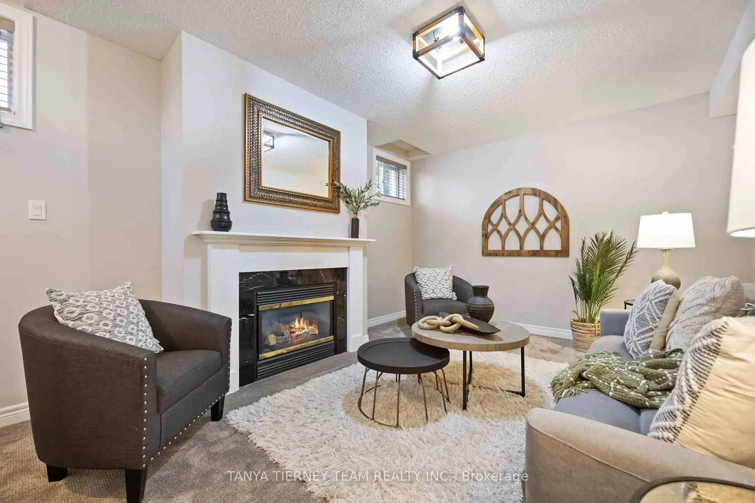 16 Cody Avenue photo 5