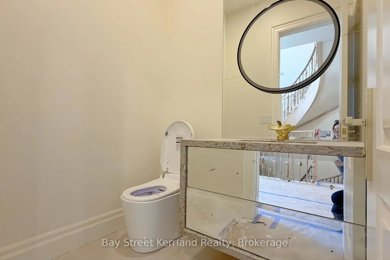 80 Highglen Avenue photo 5