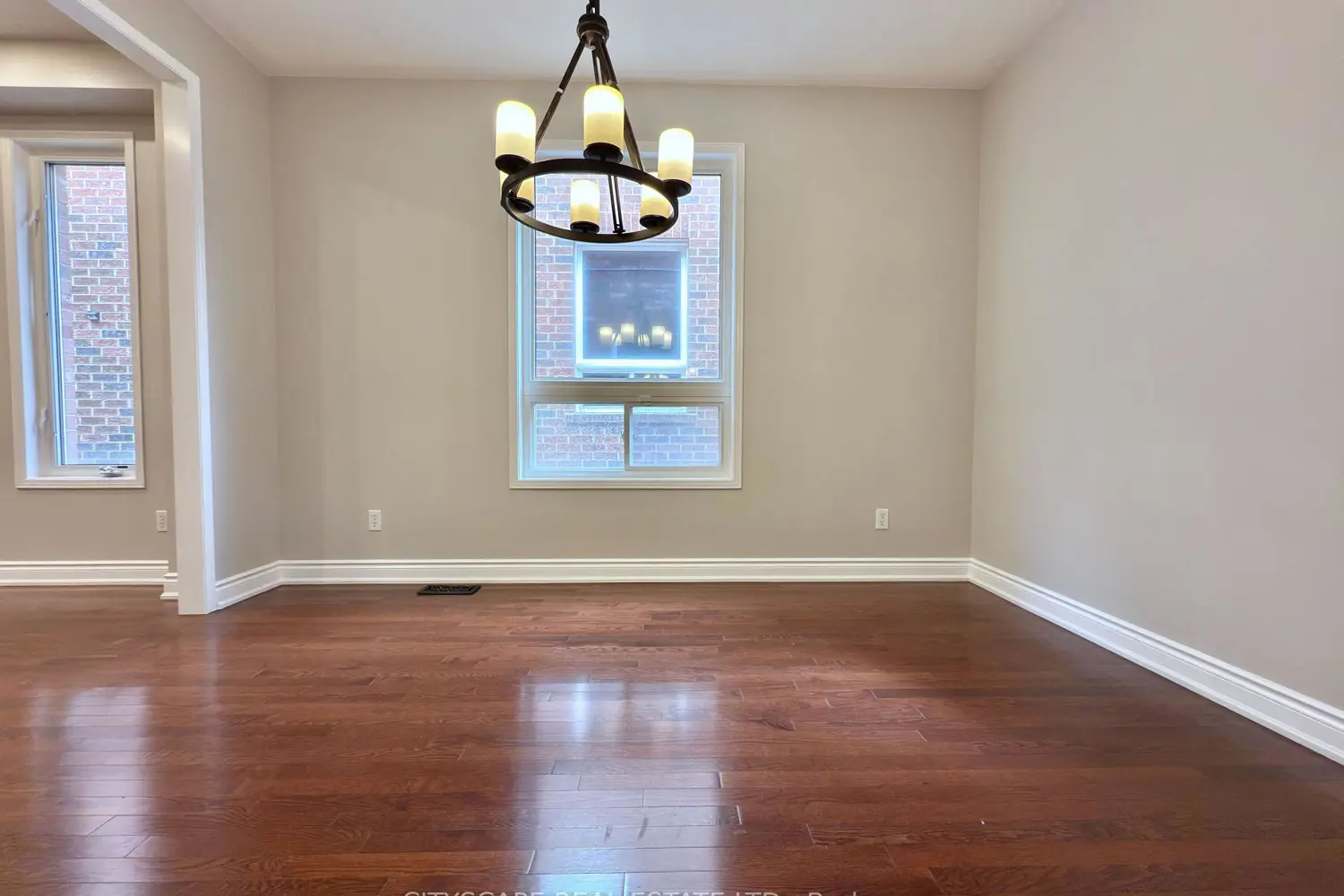 5409 Bestview Way photo 2