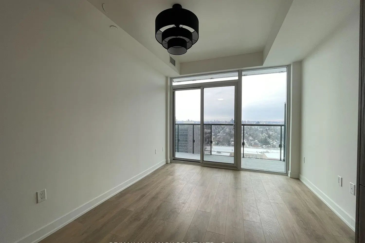 127 Broadway Avenue 1810 photo 5
