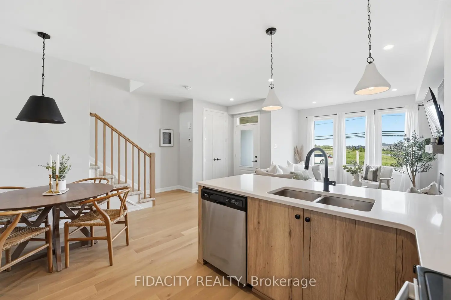 6333 Perth Street photo 3