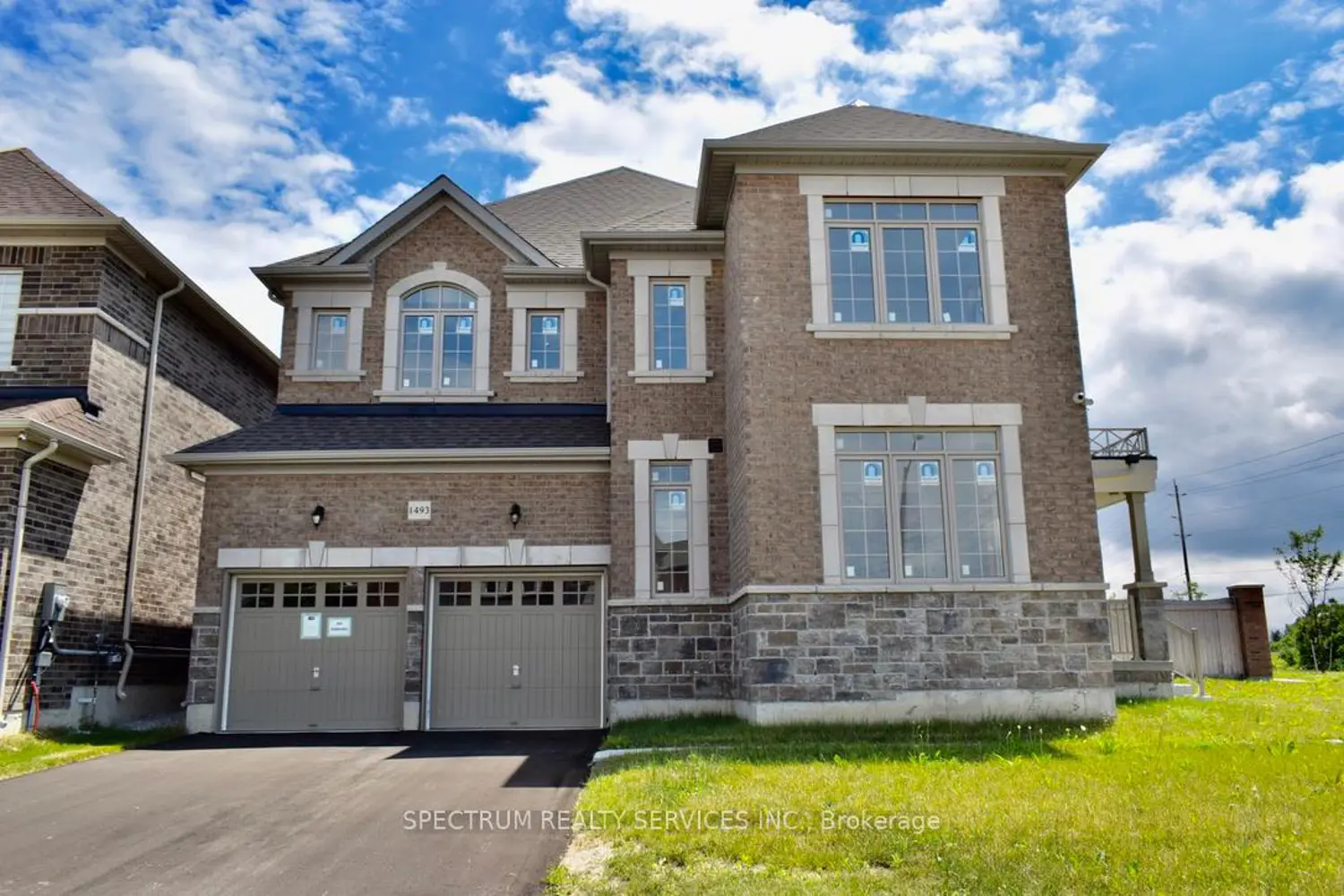 1493 Tomkins Road photo 2