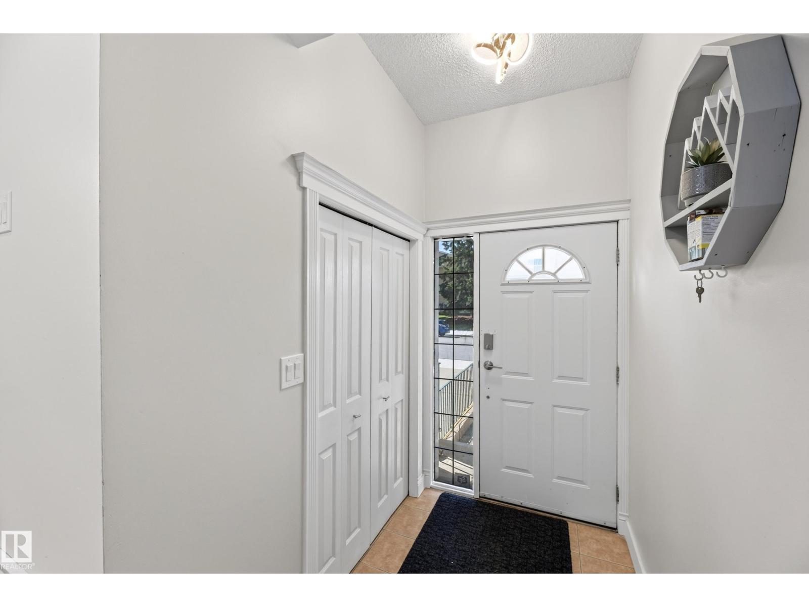 6514 19 Avenue NW, Edmonton, AB, T6L7A2 photo 4