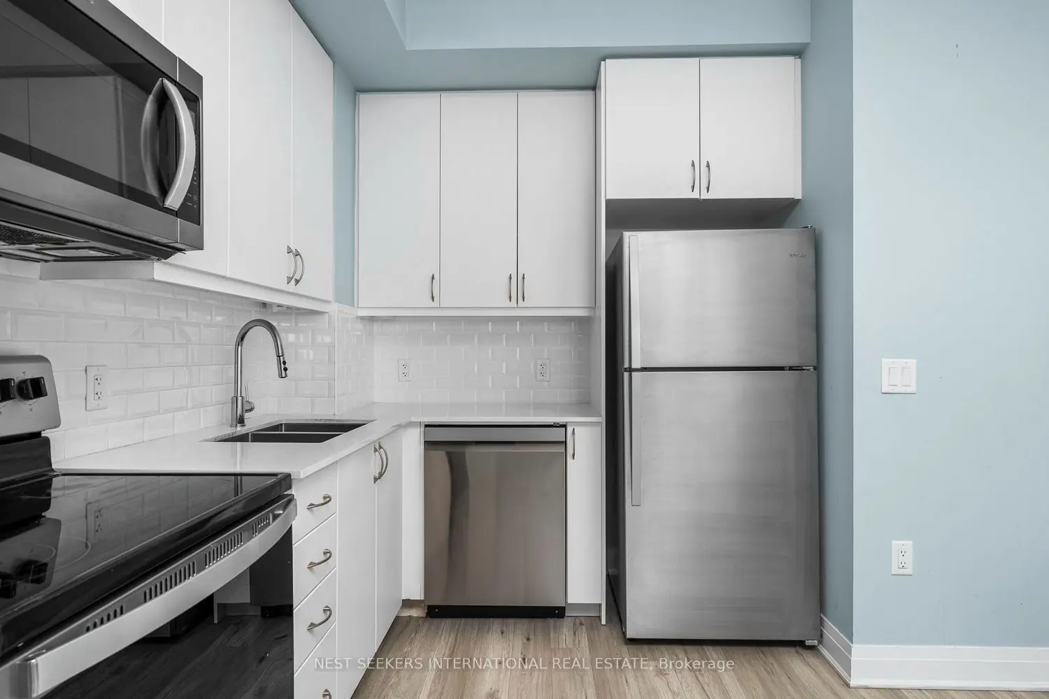 3220 Sheppard Avenue 809 photo 5