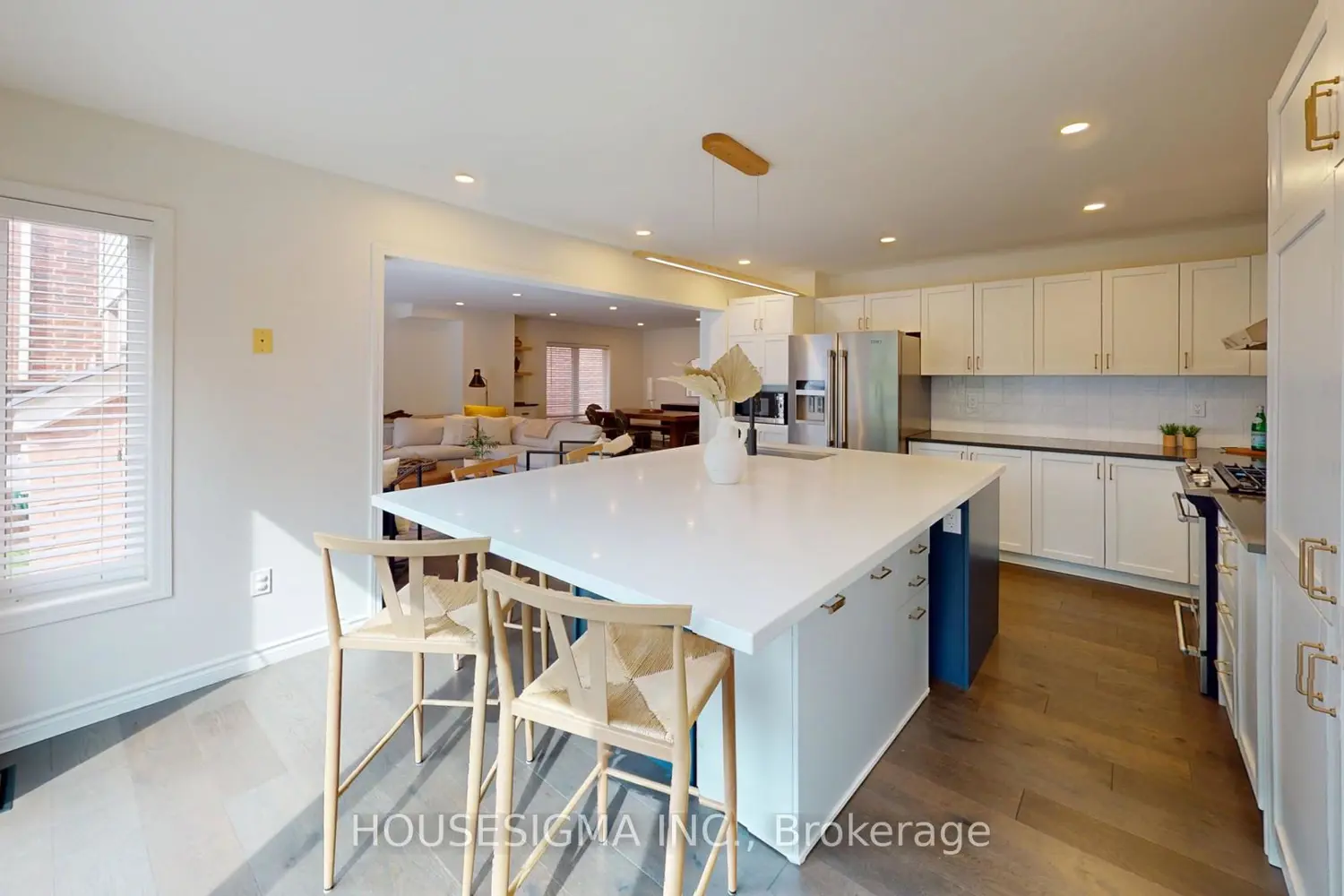 4175 Prudham Avenue photo 4