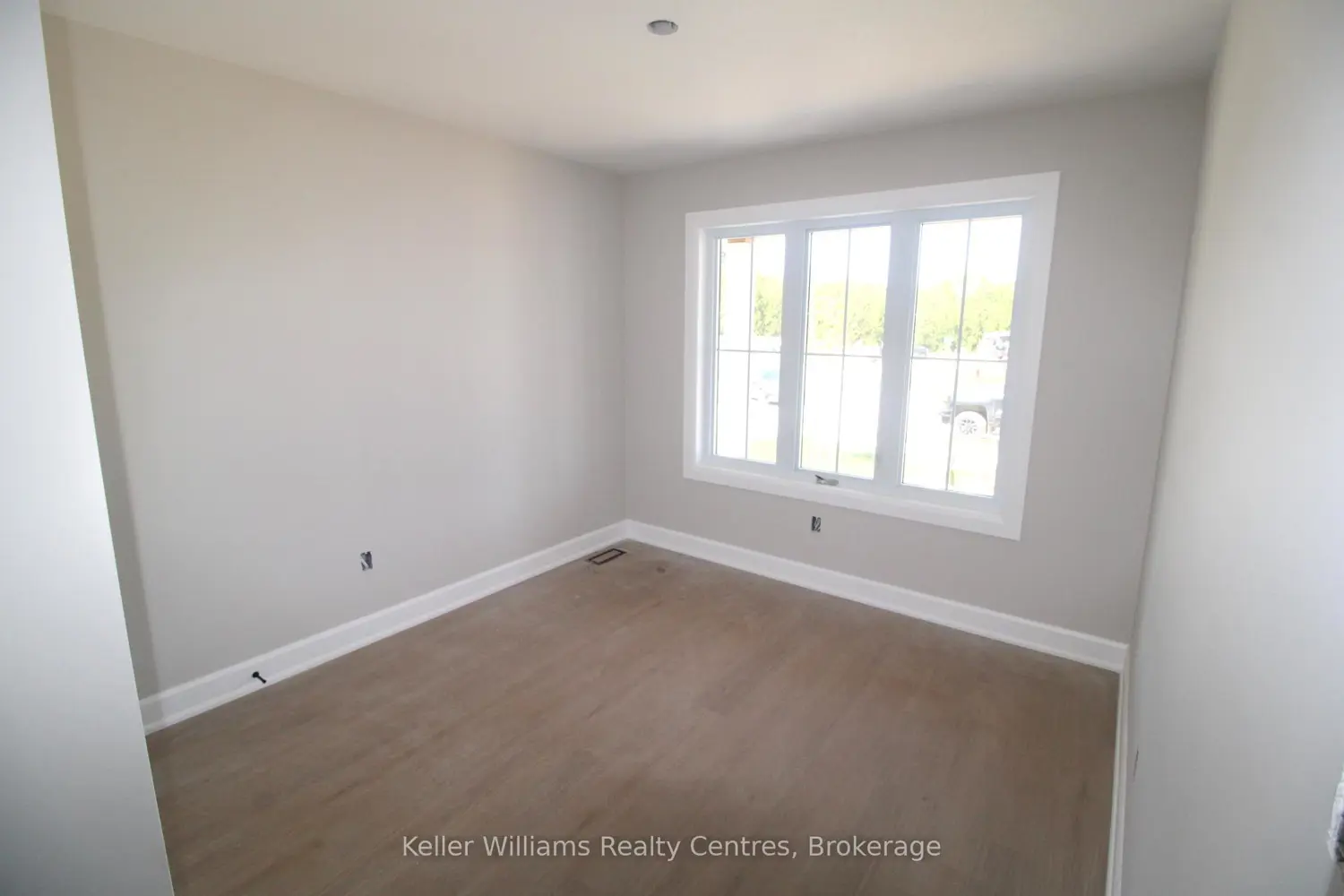 715 18Th Street photo 4
