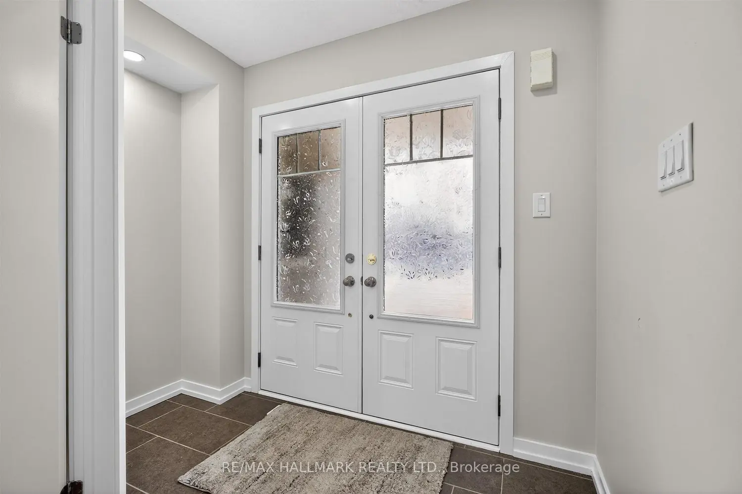 94 Golden Springs Drive photo 3