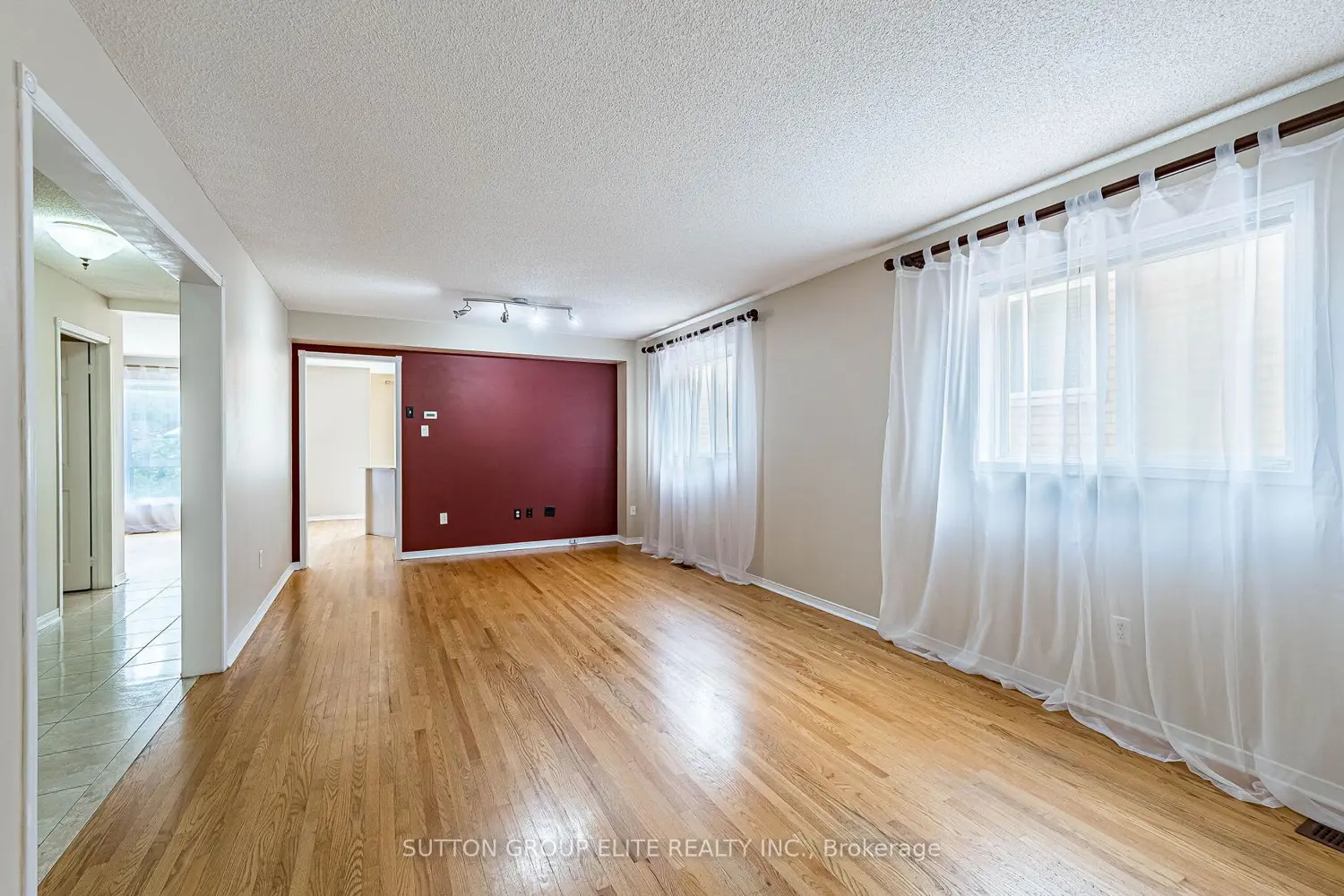 69 Legend Lane photo 2