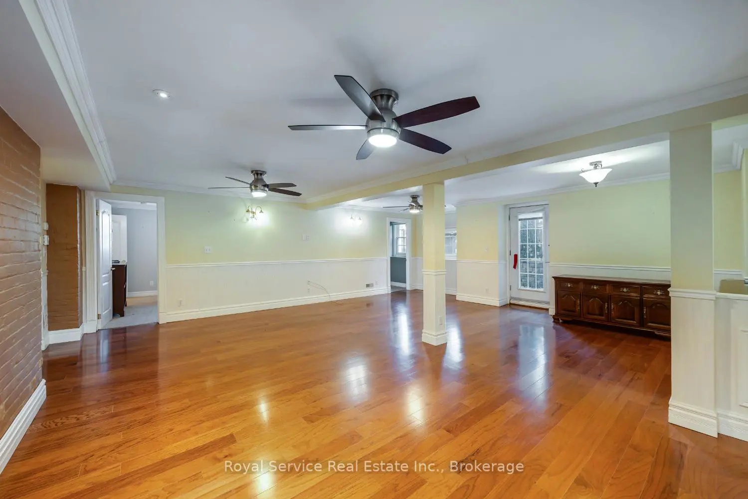 323 George Street 103 photo 3