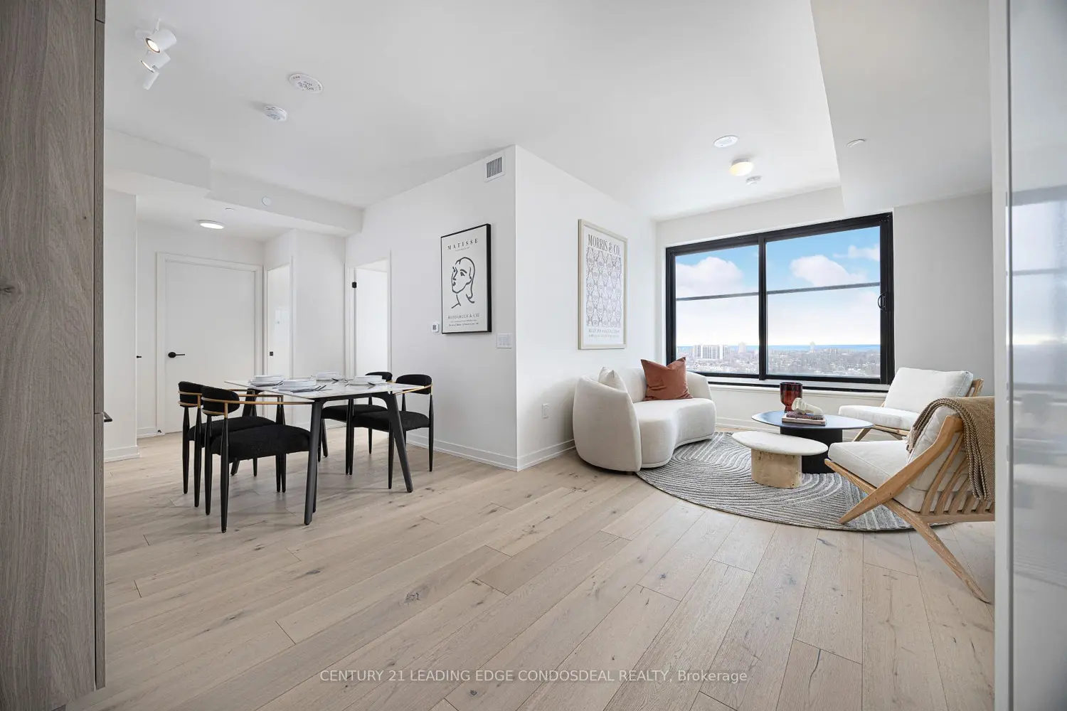 181 Sterling Road 1402 photo 2