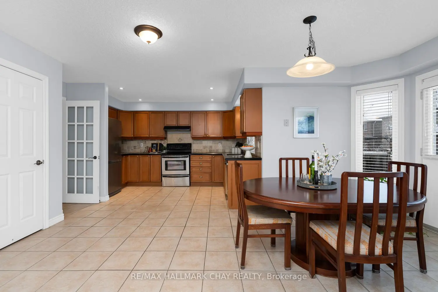 77 Sovereign's Gate photo 4