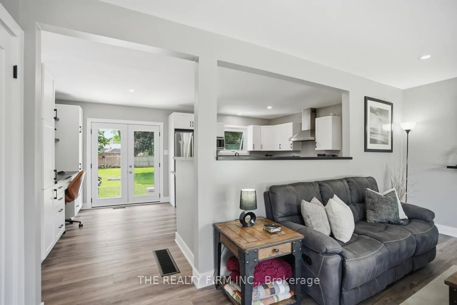 187 Byron Street photo 4
