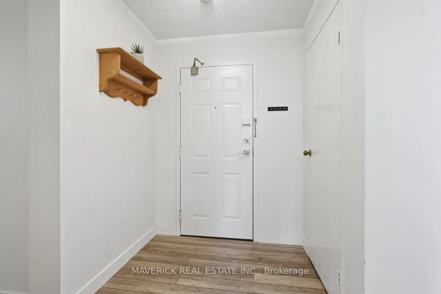 650 Cheapside Street 303 photo 4