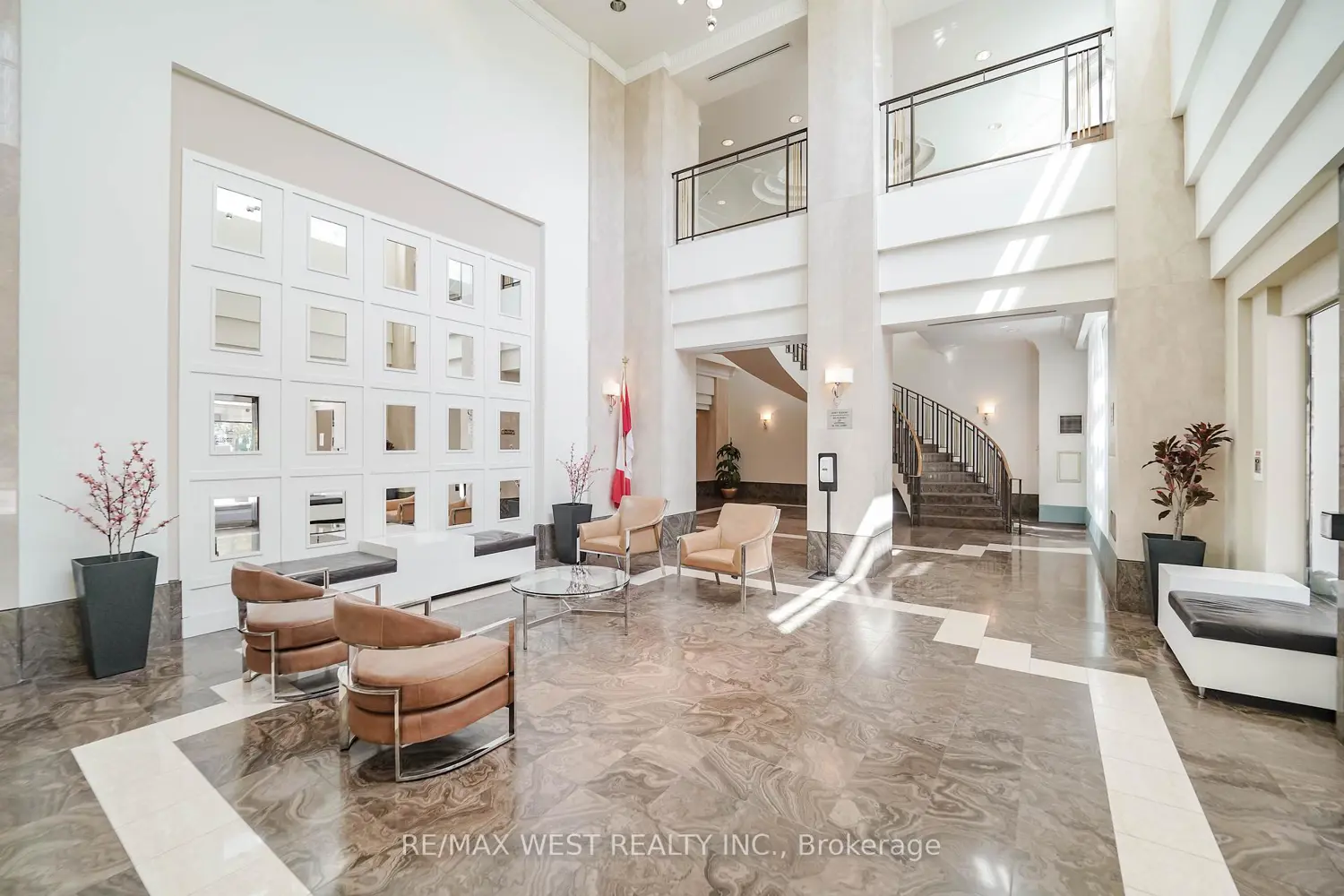 68 Corporate Drive 326 photo 2