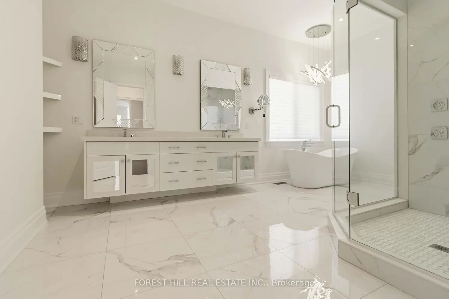 47 Harding Boulevard photo 2