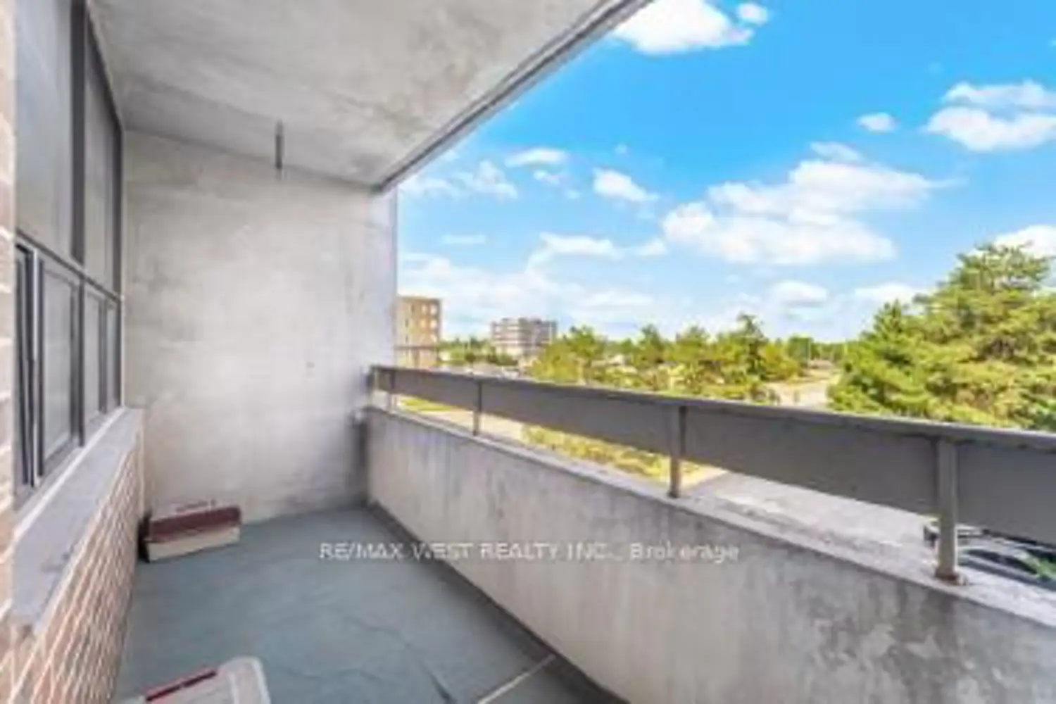 15 Kensington Road 409 photo 2