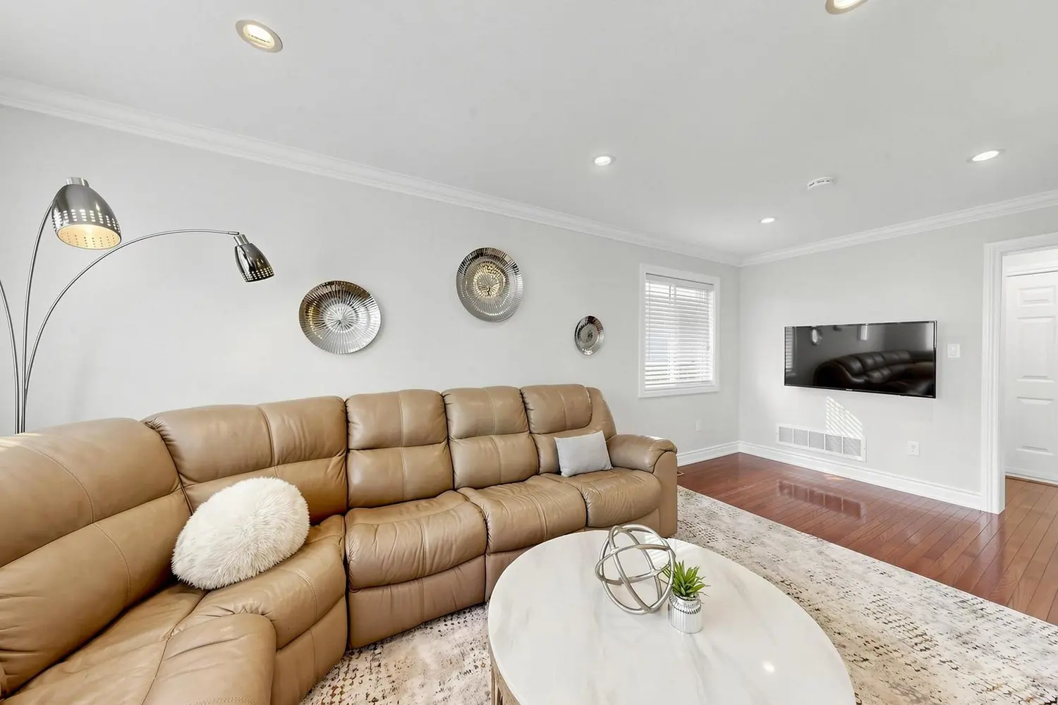 32 Beaverbrook Crescent photo 3