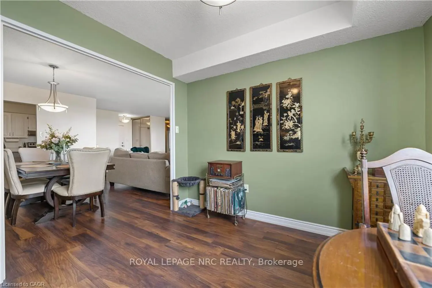 500 Green Road 1414 photo 4