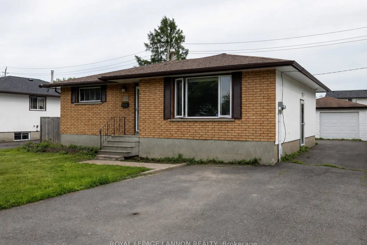 334 Lambton Cres