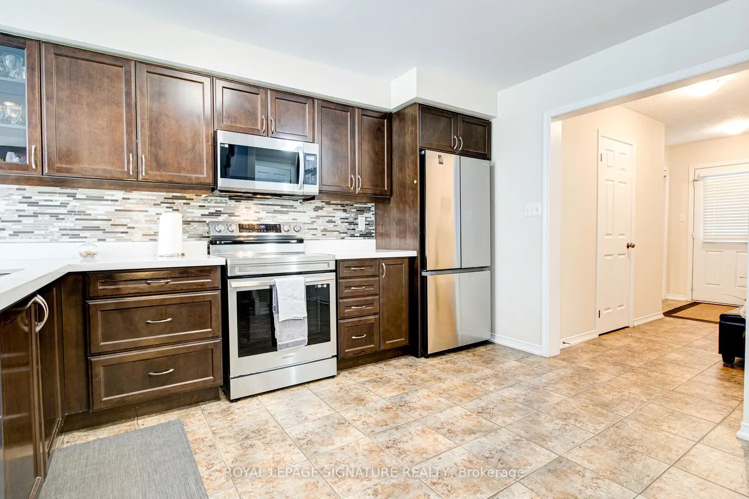 39 Trowbridge Street photo 3