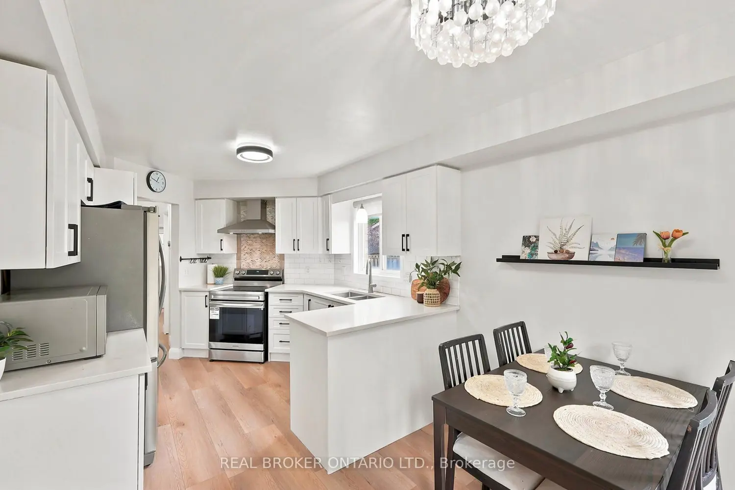 76 Lardner Street photo 4