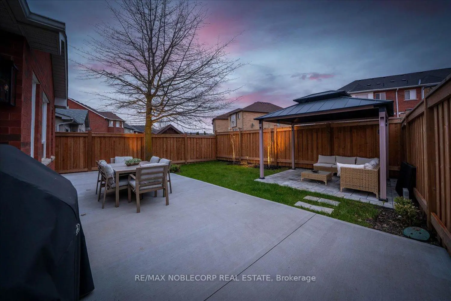 338 Ellwood Drive photo 2