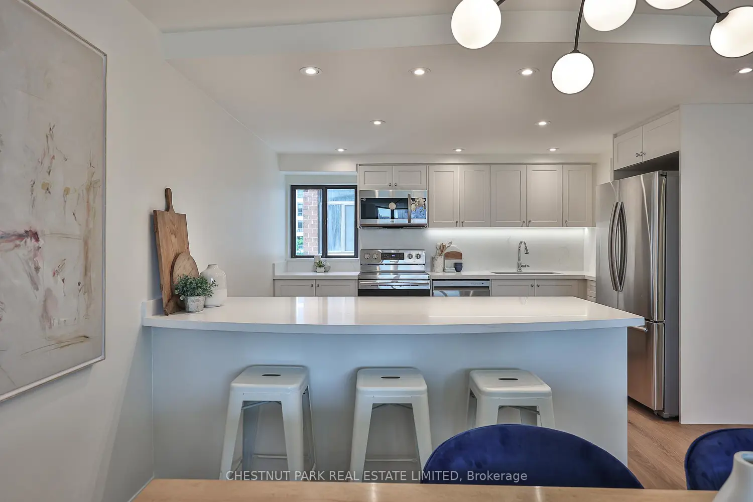 188 Spadina Avenue 301 photo 4