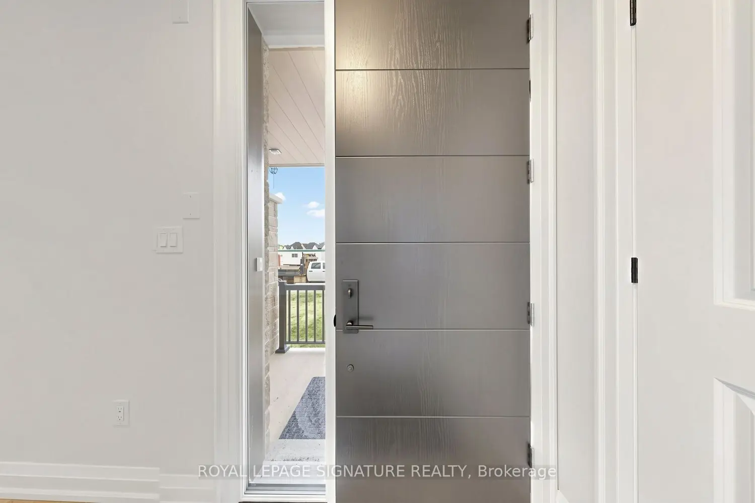 433 York Downs Boulevard photo 4